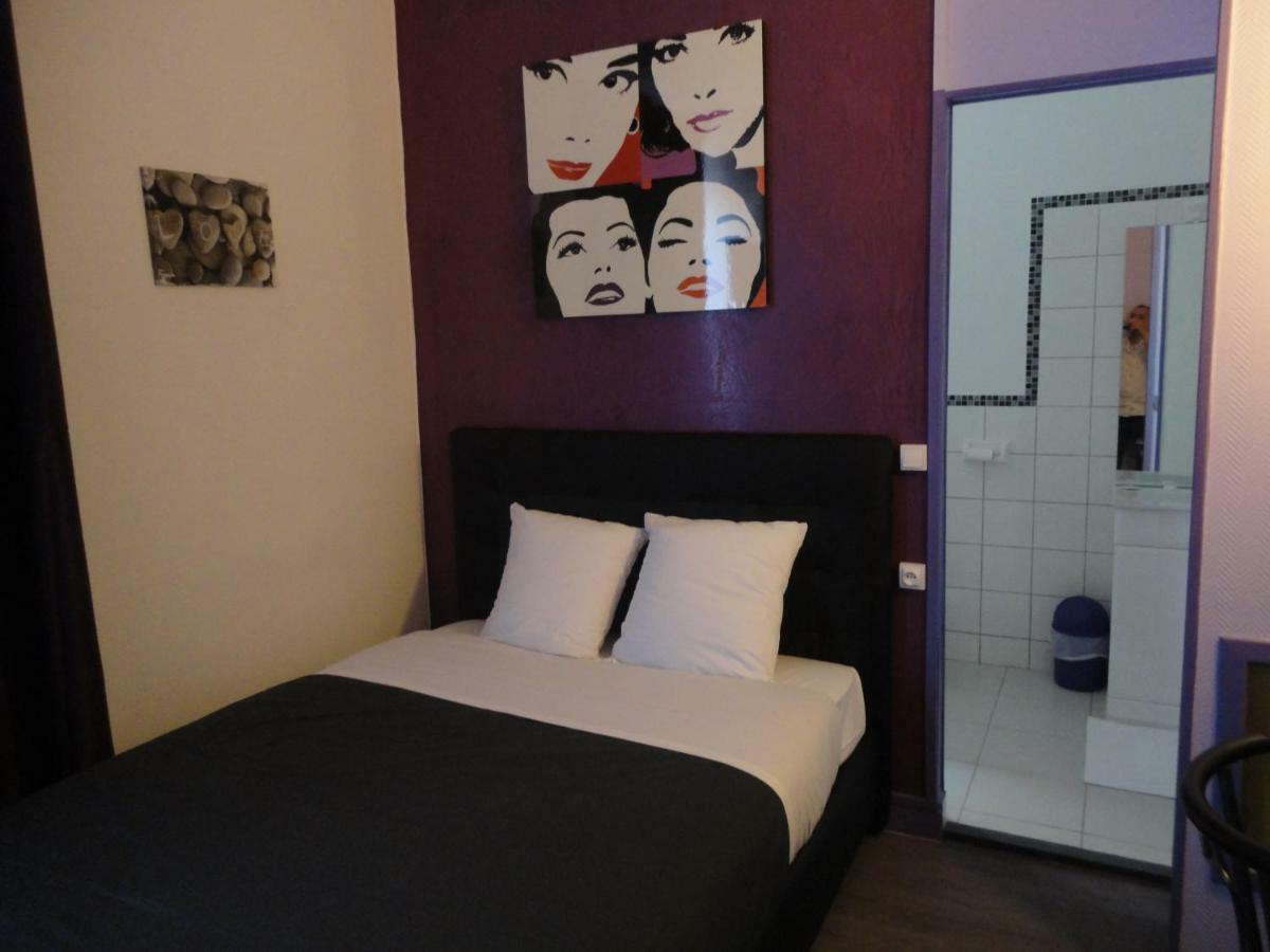 Hotel Des 2 Gares โอแซร์ ภายนอก รูปภาพ