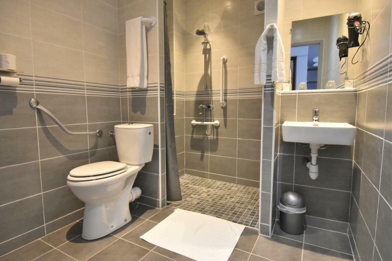 Hotel Des 2 Gares โอแซร์ ภายนอก รูปภาพ