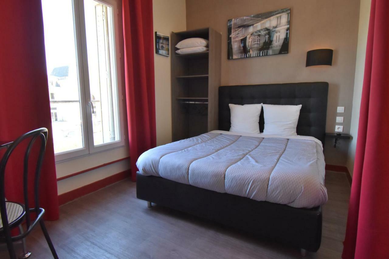 Hotel Des 2 Gares โอแซร์ ภายนอก รูปภาพ
